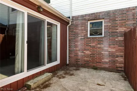 Exterior - 6484 State Rd #D6, Parma, OH 44134 photo 6 of 9