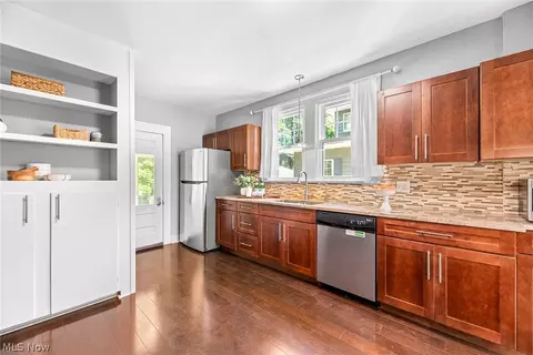 Kitchen - 207 Casterton Ave, Akron, OH 44303 photo 1 of 1
