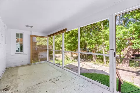 Exterior - 207 Casterton Ave, Akron, OH 44303 photo 3 of 8