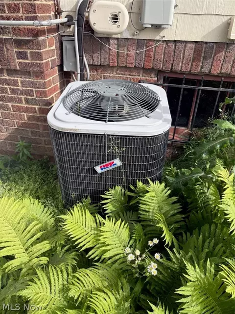 Exterior - 207 Casterton Ave, Akron, OH 44303 photo 6 of 8