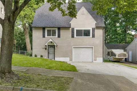 143 Malacca St, Akron, OH 44305