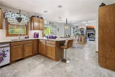 Kitchen - 1034 Abby Ln, Willard, OH 44890 photo 3 of 3
