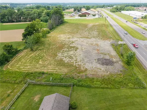 E Lincoln Way, Dalton, OH 44618