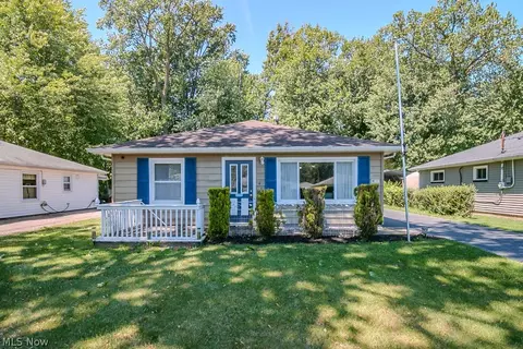 4800 Homewood Dr, Mentor, OH 44060