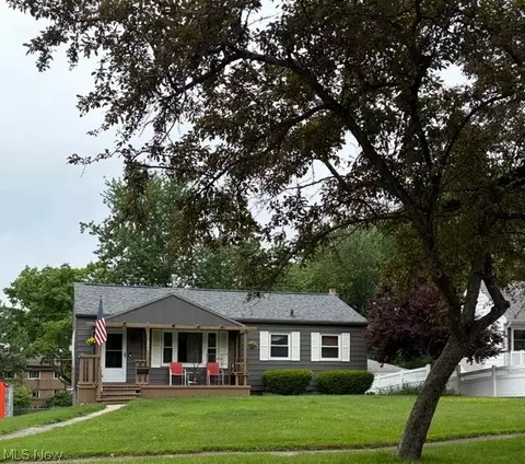 554 Highland Ave, Wadsworth, OH 44281