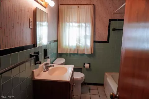 Bath - 4450 7th St NW, Canton, OH 44708 photo 1 of 1