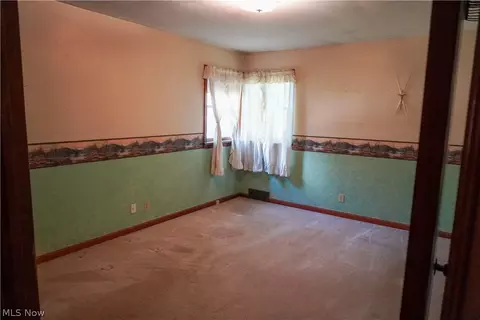 Bedroom - 4450 7th St NW, Canton, OH 44708 photo 2 of 3