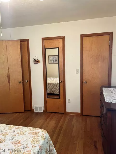 Bedroom - 708 Allen Ave, Ashtabula, OH 44004 photo 2 of 5