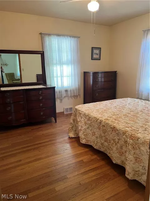 Bedroom - 708 Allen Ave, Ashtabula, OH 44004 photo 1 of 5