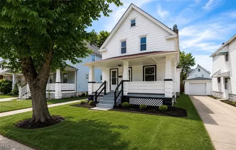 4256 W 22nd St, Cleveland, OH 44109