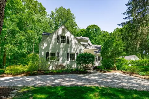 481 Chagrin River Rd, Gates Mills, OH 44040