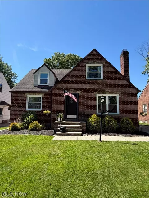 21779 Eaton Rd, Fairview Park, OH 44126