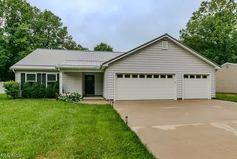 14 Chaffee Dr, Orwell, OH 44076