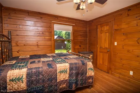 Bedroom - 205 Stratton Ln, Flushing, OH 43977 photo 3 of 5