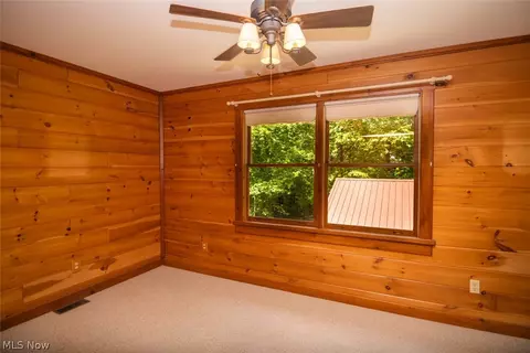 Bedroom - 205 Stratton Ln, Flushing, OH 43977 photo 4 of 5