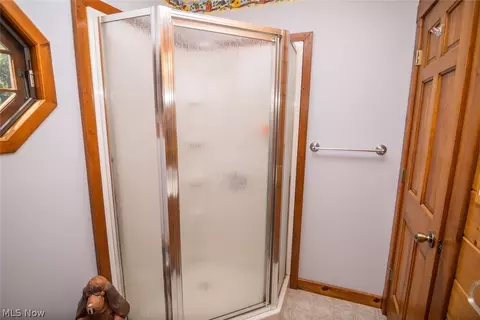 Bath - 205 Stratton Ln, Flushing, OH 43977 photo 5 of 5