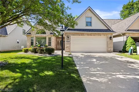 22669 Melissa Ln, Strongsville, OH 44149