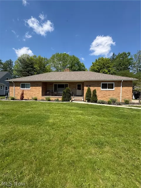5646 Onaway Oval, Parma, OH 44130