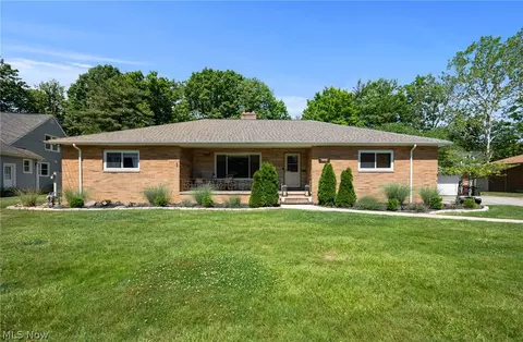 5646 Onaway Oval, Parma, OH 44130