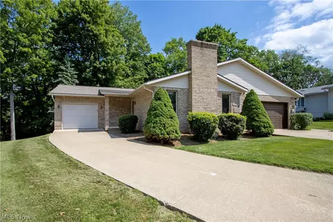 2600 Eastwood Dr, Wooster, OH 44691