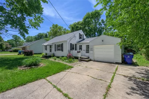 1181 Norwood St, Kent, OH 44240