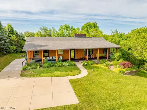 207 Mount Pleasant Rd, Clinton, OH 44216
