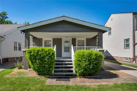 21821 Wilmore Ave, Euclid, OH 44123