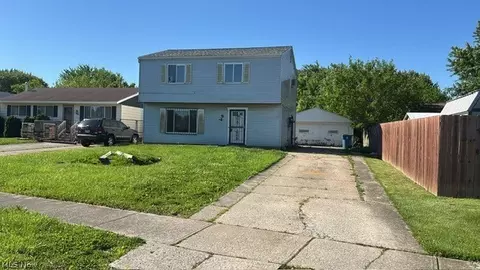 1840 Crehore St, Lorain, OH 44052