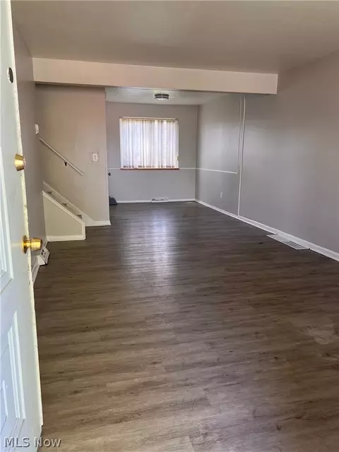 16350 Rockside Rd, Maple Heights, OH 44137