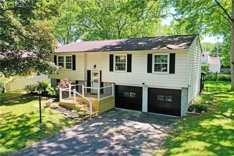 3710 Bellwood Dr SE, Warren, OH 44484