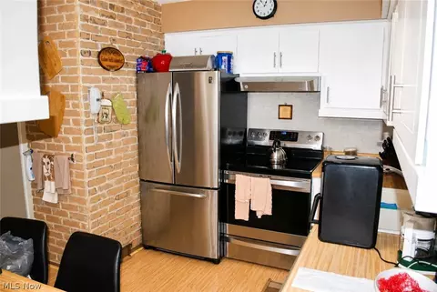Kitchen - 6484 State Rd #D8, Parma, OH 44134 photo 3 of 4