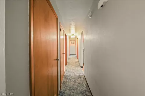 Entry Way - 9621 Wolfe Rd, Windham, OH 44288 photo 1 of 3