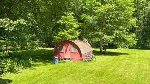 9621 Wolfe Rd, Windham, OH 44288 photo 32
