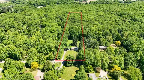 9621 Wolfe Rd, Windham, OH 44288 photo 4