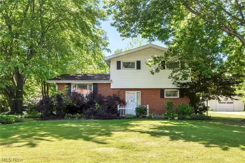 4005 Selnik Rd, Kent, OH 44240