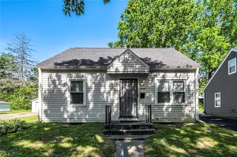1291 Hardesty Blvd, Akron, OH 44320