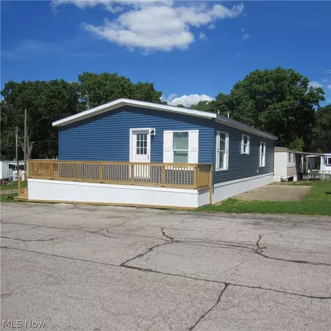 3785 S Main St, New Franklin, OH 44319