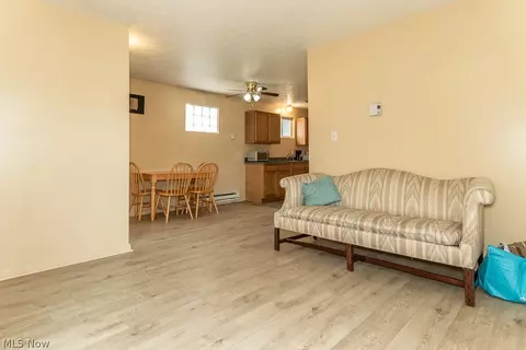 966 Windermere Dr, Willoughby, OH 44094 photo 3