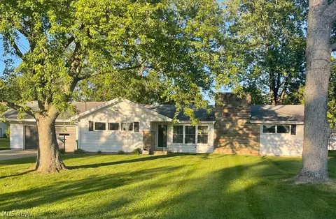 230 S Elm, Jefferson, OH 44047