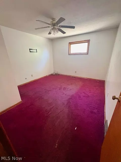 Bedroom - 451 9th St, Elyria, OH 44035 photo 3 of 4