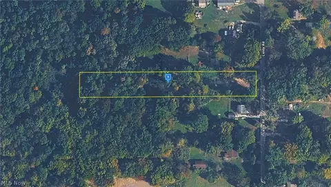 4550 Lenty Rd, Barberton, OH 44203