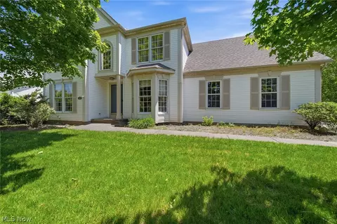 3021 Duquesne Dr, Stow, OH 44224