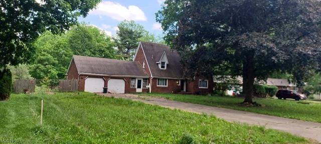 3749 Staunton Dr, Youngstown, OH 44505