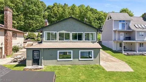 47277 Tomahawk Dr, Negley, OH 44441