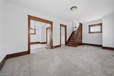 2613 Crown Pl NW, Canton, OH 44708 photo 5