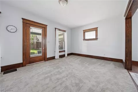 Living - 2613 Crown Pl NW, Canton, OH 44708 photo 2 of 5