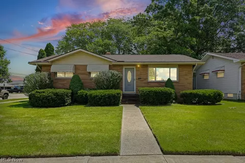 6115 Fry Rd, Brook Park, OH 44142