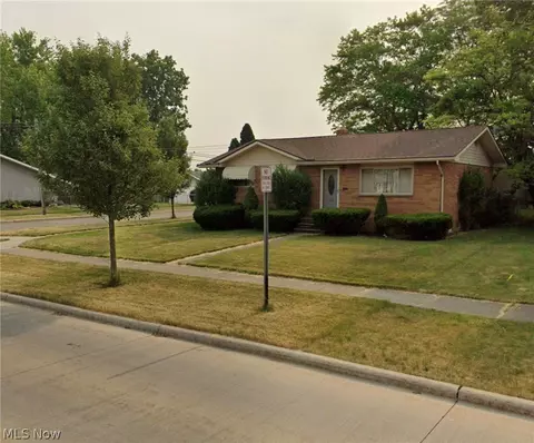6115 Fry Rd, Brook Park, OH 44142