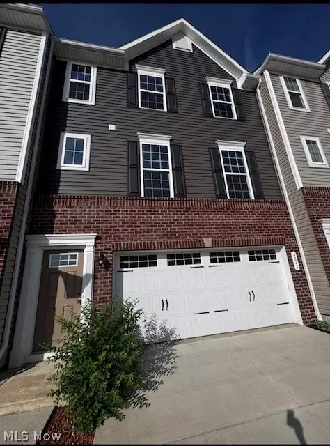 4045 N Steels Cir, Cuyahoga Falls, OH 44224