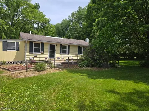 348 Fox Lake Rd, Wooster, OH 44691